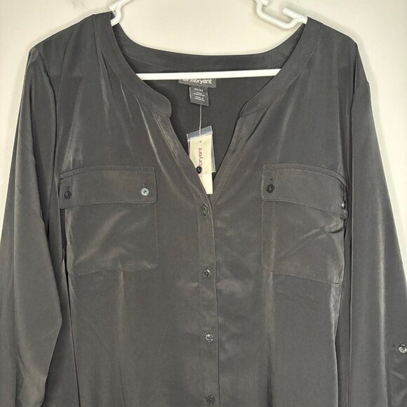 LANE BRYANT NEW Button Up Blouse Womens 22/24 Roll Tab Sleeve Black V-Neck - Picture 1 of 6